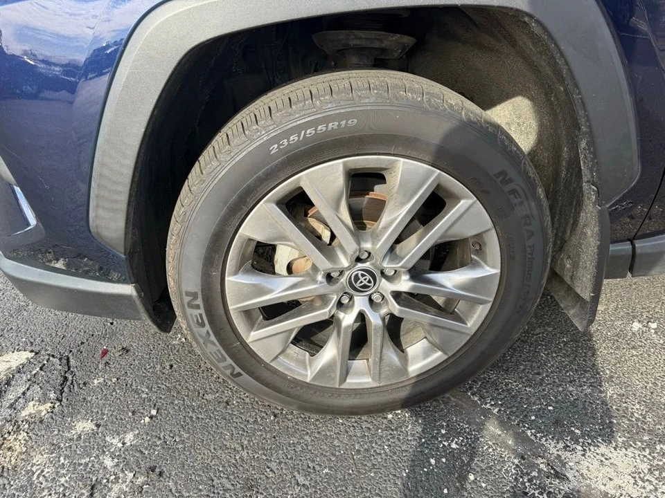2023 Toyota RAV4 5th Gen - Image 8 of 21