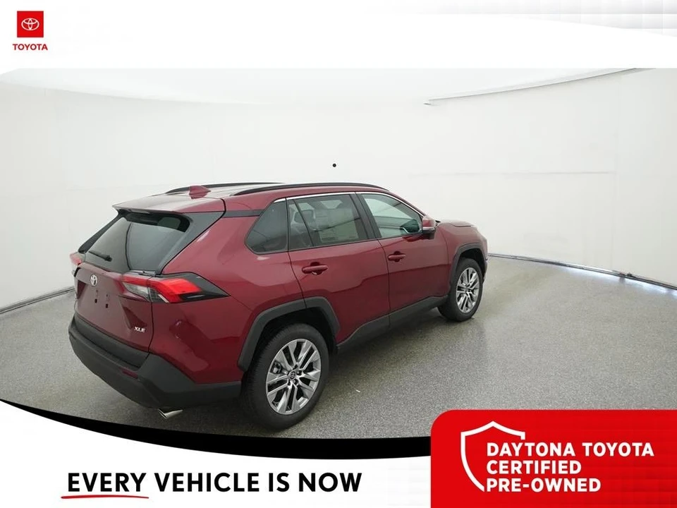 2023 Toyota RAV4 5th Gen - Image 9 of 12