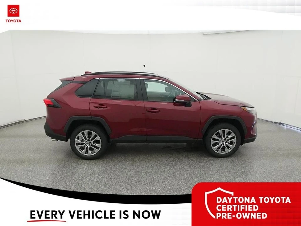 2023 Toyota RAV4 5th Gen - Image 11 of 12