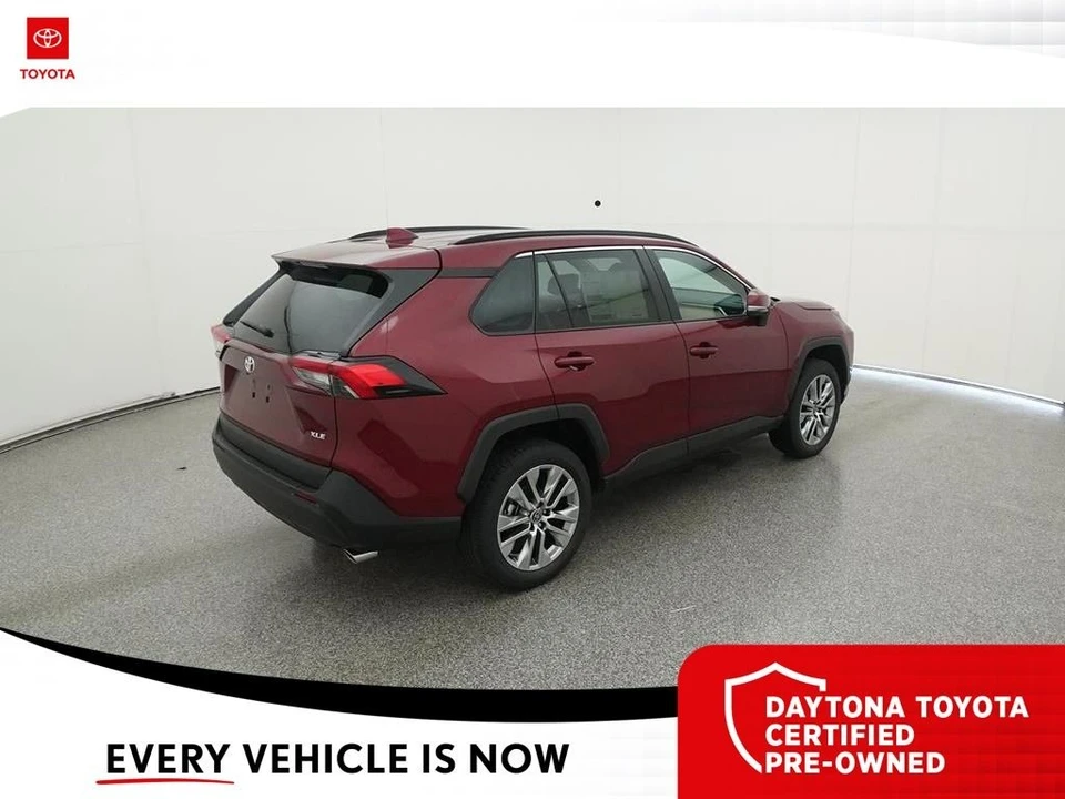 2023 Toyota RAV4 5th Gen - Image 9 of 12