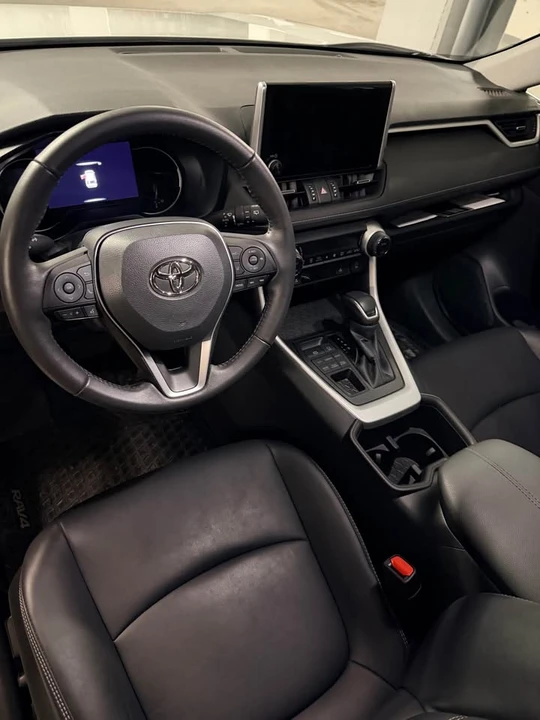 2023 Toyota RAV4 5th Gen - Image 4 of 7