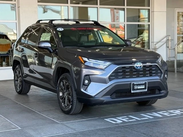 2023 Toyota RAV4 5th Gen - Image 8 of 12