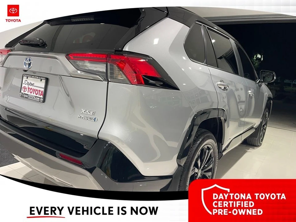 2023 Toyota RAV4 5th Gen - Image 9 of 12