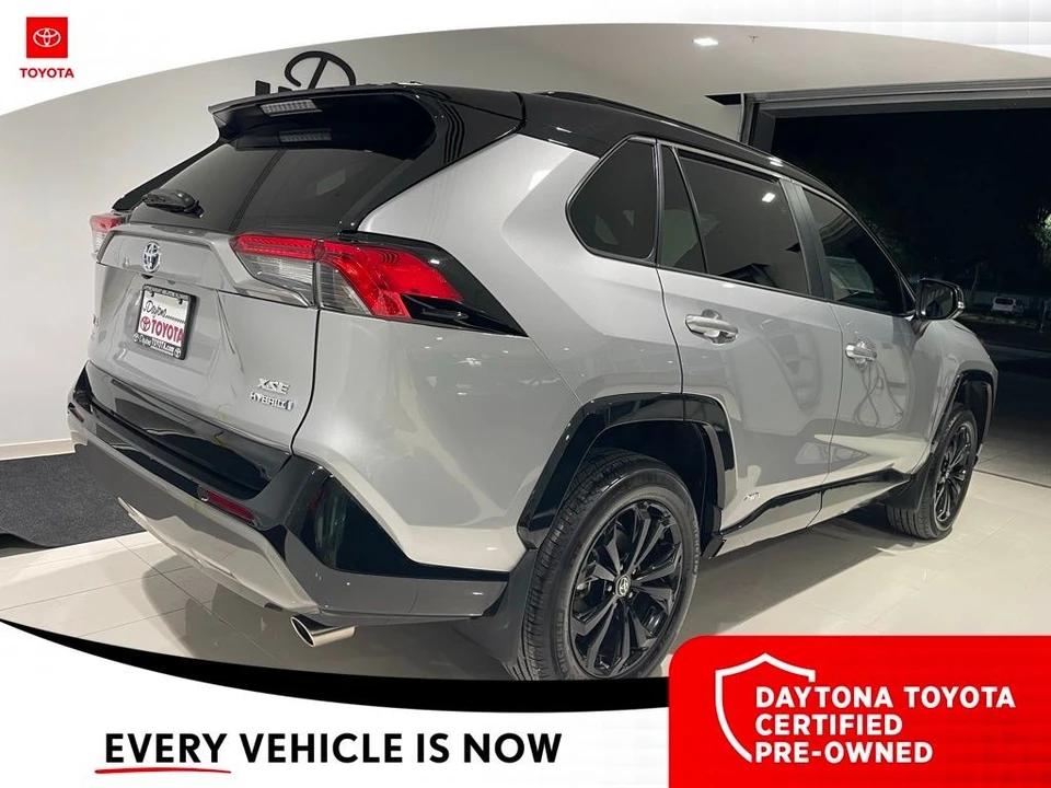 2023 Toyota RAV4 5th Gen - Image 8 of 12