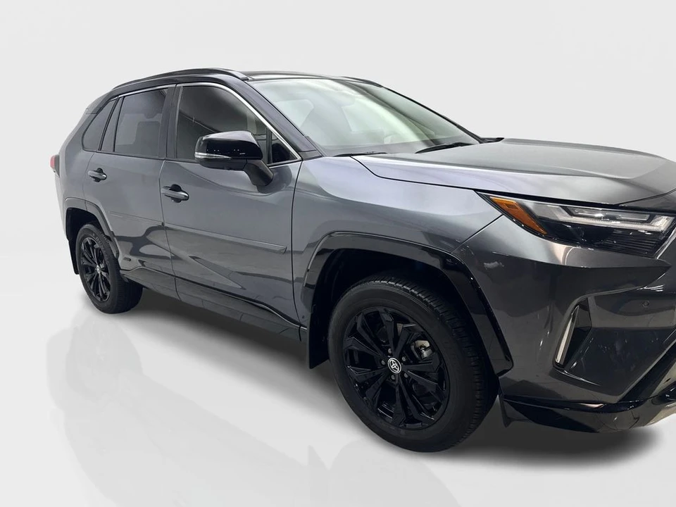 2023 Toyota RAV4 5th Gen - Image 12 of 21