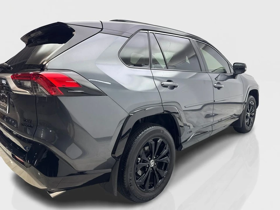 2023 Toyota RAV4 5th Gen - Image 13 of 21