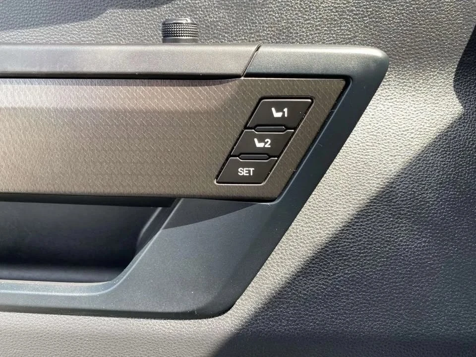 2023 Toyota Sequoia 3rd Gen - Image 16 of 16