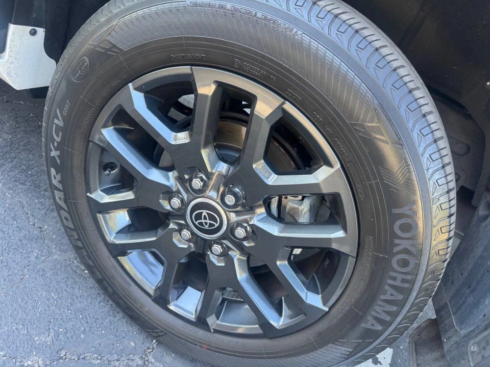 2023 Toyota Sequoia 3rd Gen - Image 5 of 18