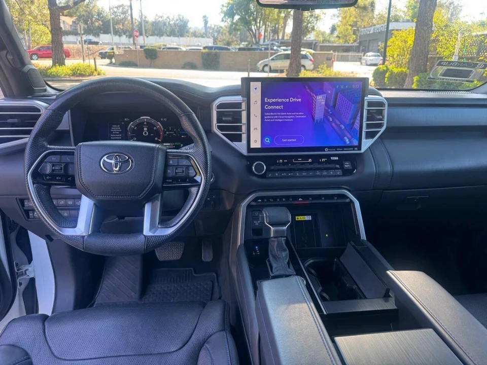 2023 Toyota Sequoia 3rd Gen - Image 18 of 18