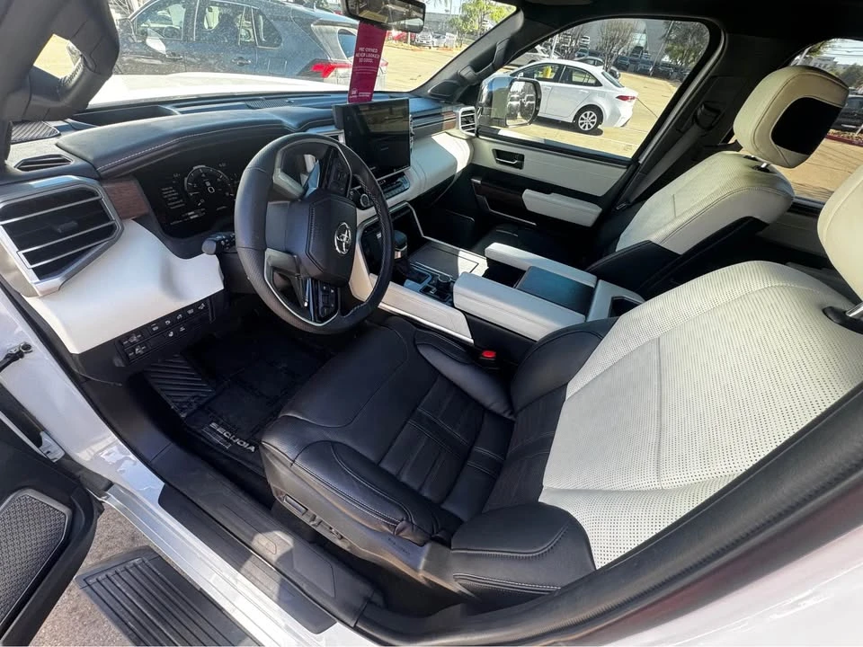 2023 Toyota Sequoia 3rd Gen - Image 8 of 11