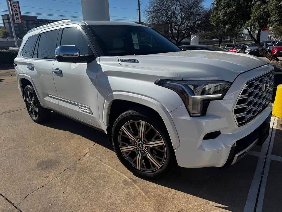 2023 Toyota Sequoia 3rd Gen - Image 3 of 11