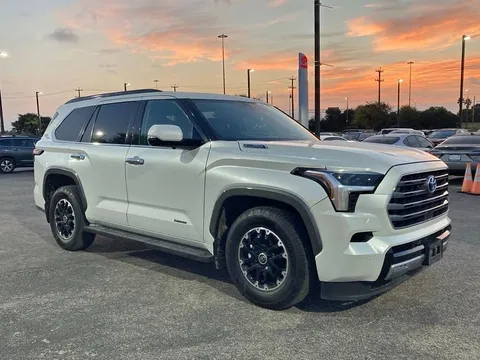 2023 Toyota Sequoia Limited TRD Off-Road