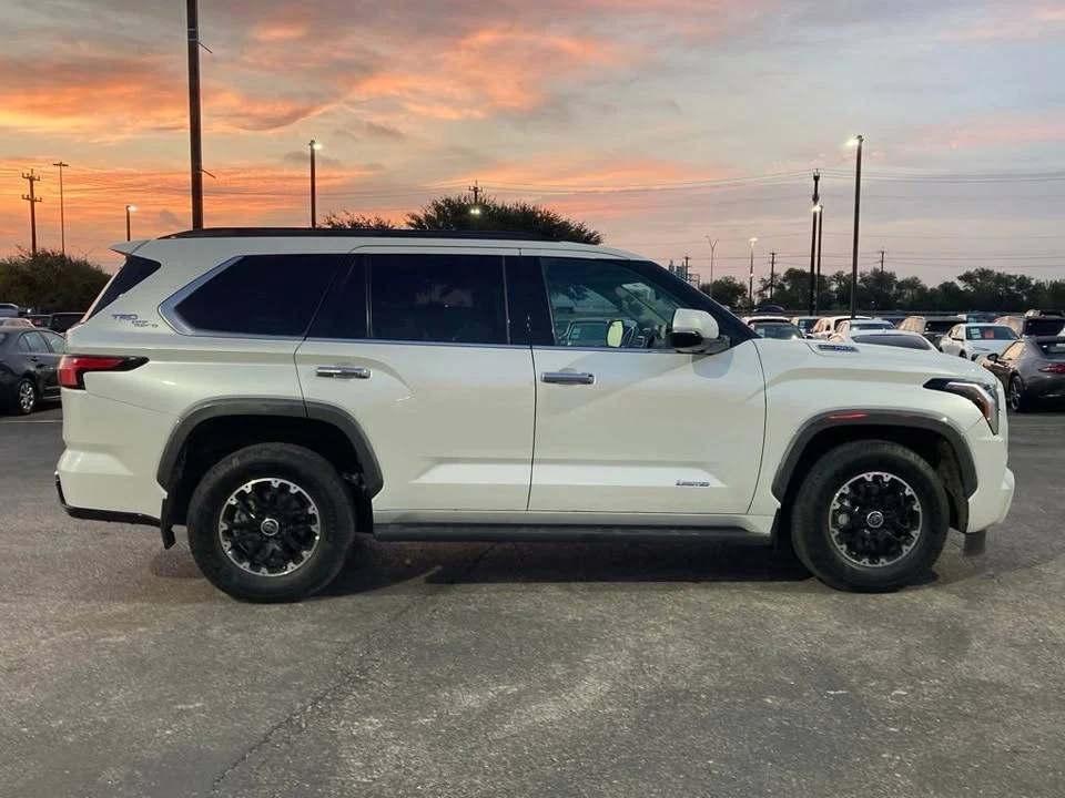 2023 Toyota Sequoia 3rd Gen - Image 3 of 18