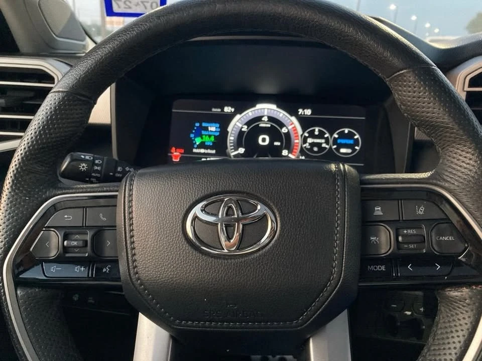 2023 Toyota Sequoia 3rd Gen - Image 18 of 18