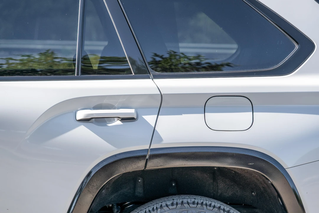 2023 Toyota Sequoia 3rd Gen - Image 24 of 31