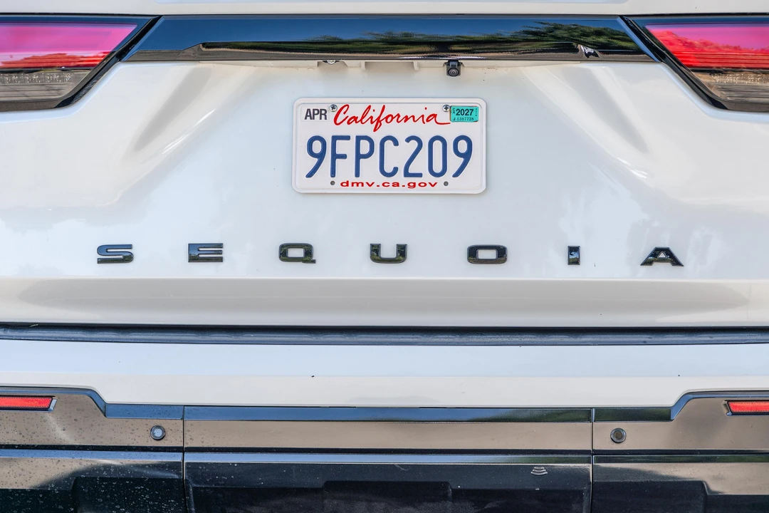 2023 Toyota Sequoia 3rd Gen - Image 28 of 31