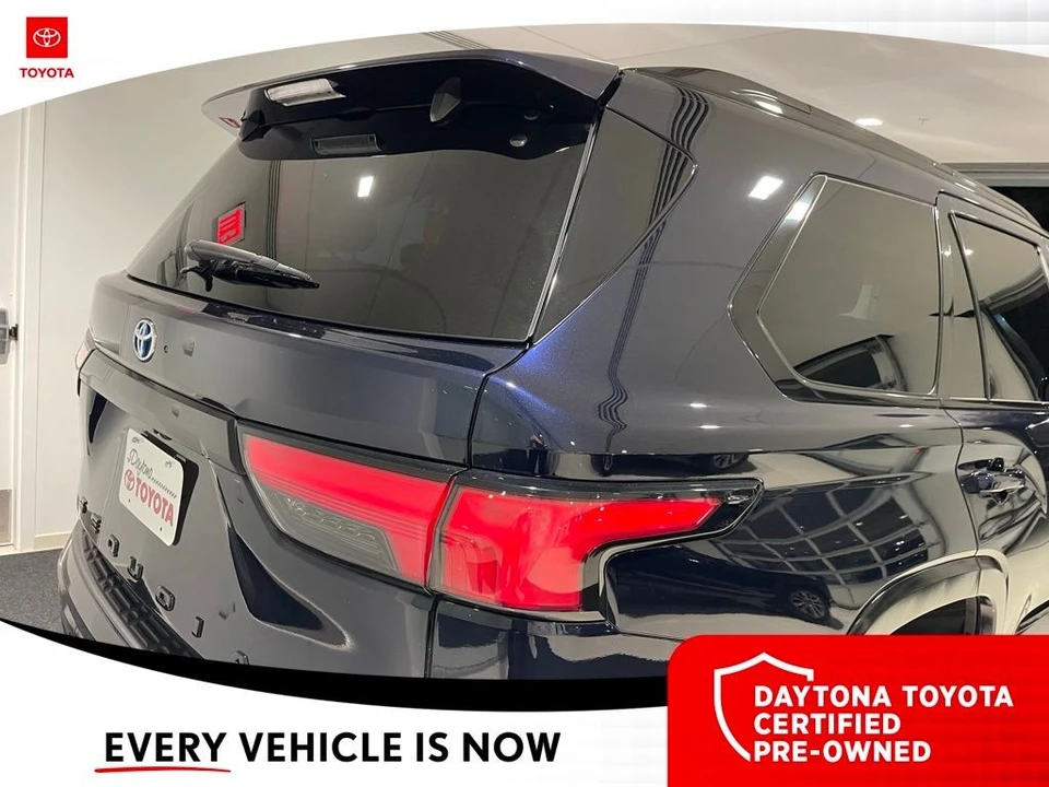 2023 Toyota Sequoia 3rd Gen - Image 10 of 12