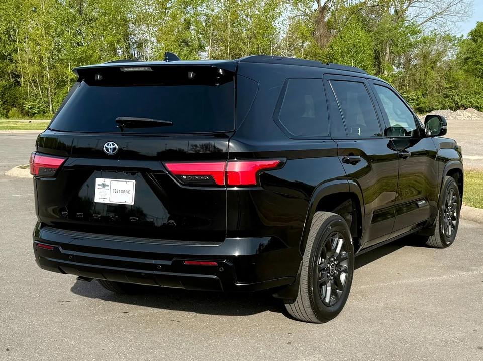 2023 Toyota Sequoia 3rd Gen - Image 3 of 21