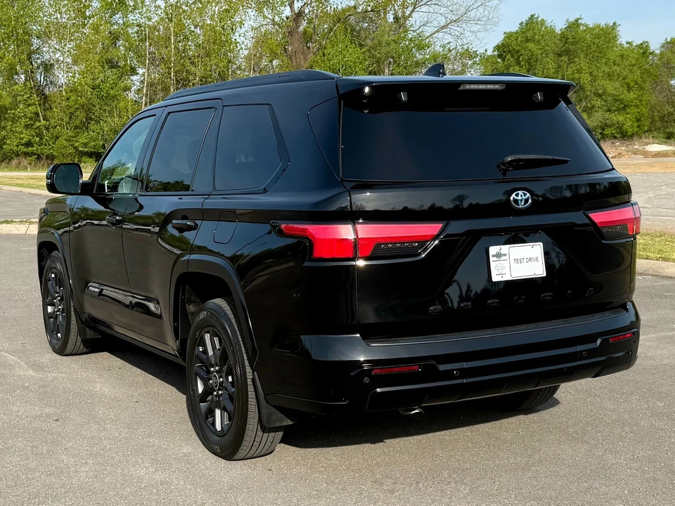 2023 Toyota Sequoia 3rd Gen - Image 4 of 21