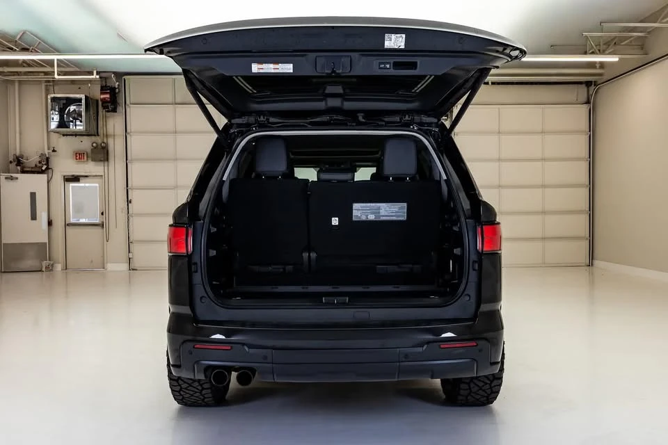 2023 Toyota Sequoia 3rd Gen - Image 15 of 16