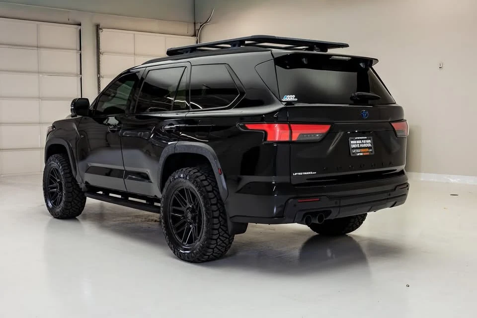 2023 Toyota Sequoia 3rd Gen - Image 9 of 16