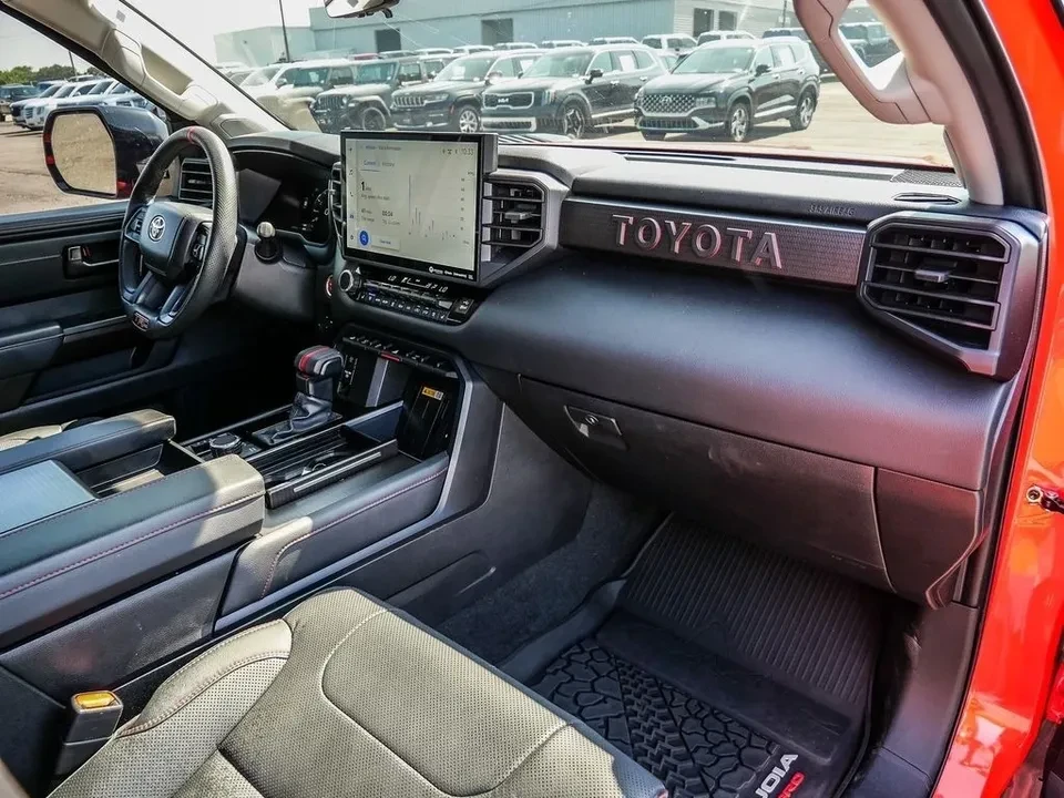 2023 Toyota Sequoia 3rd Gen - Image 15 of 17
