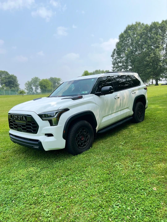 2023 Toyota Sequoia 3rd Gen - Image 10 of 31