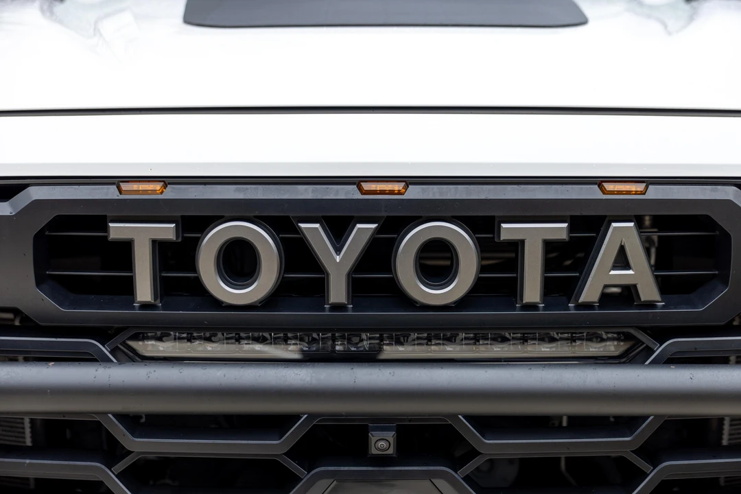 2023 Toyota Sequoia 3rd Gen - Image 17 of 31