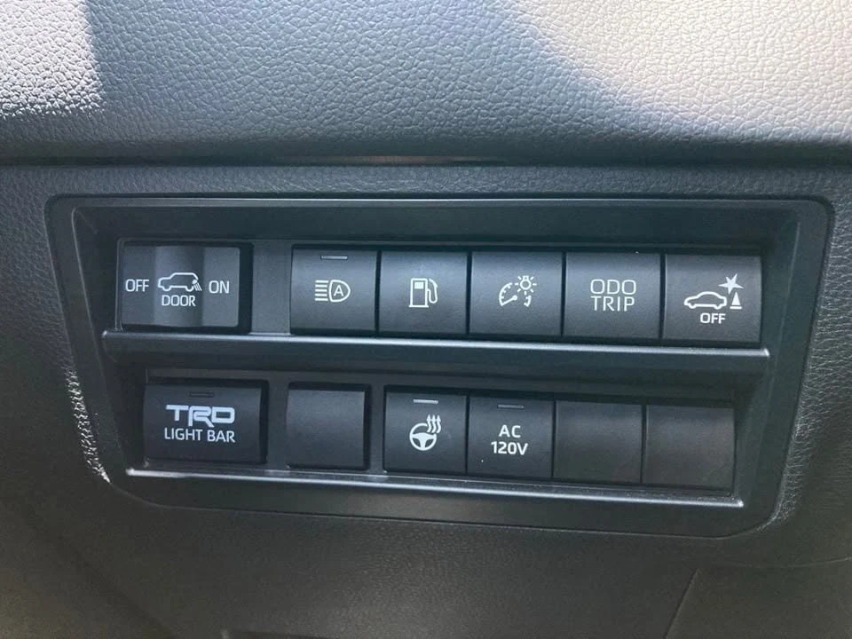 2023 Toyota Sequoia 3rd Gen - Image 15 of 19