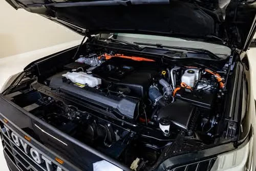 2023 Toyota Sequoia 3rd Gen - Image 18 of 18