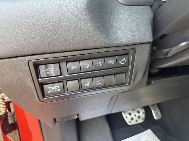 2023 Toyota Sequoia 3rd Gen - Image 15 of 17