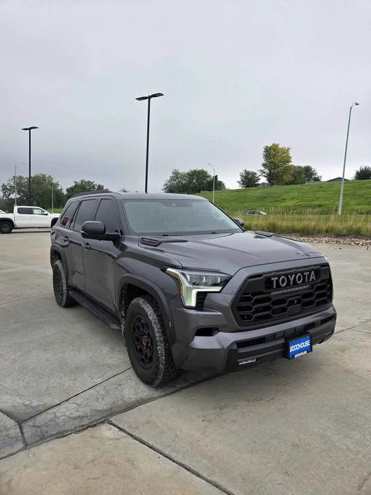 2023 Toyota Sequoia 3rd Gen - Image 3 of 5