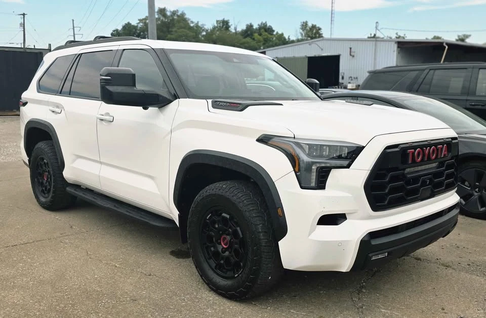 2023 Toyota Sequoia 3rd Gen - Image 3 of 10