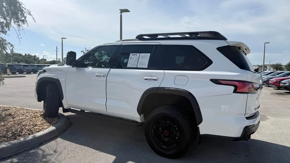 2023 Toyota Sequoia 3rd Gen - Image 6 of 9