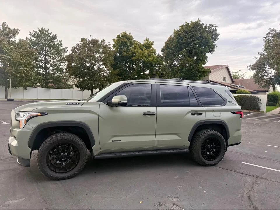 2023 Toyota Sequoia 3rd Gen - Image 9 of 9