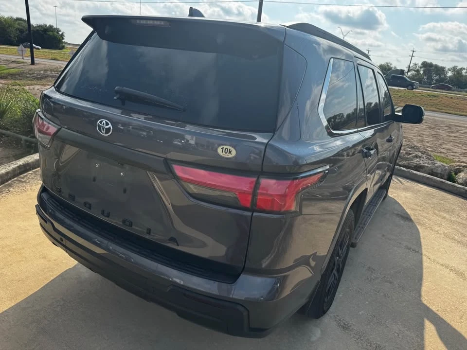 2023 Toyota Sequoia 3rd Gen - Image 4 of 8