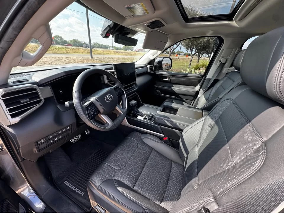 2023 Toyota Sequoia 3rd Gen - Image 5 of 8