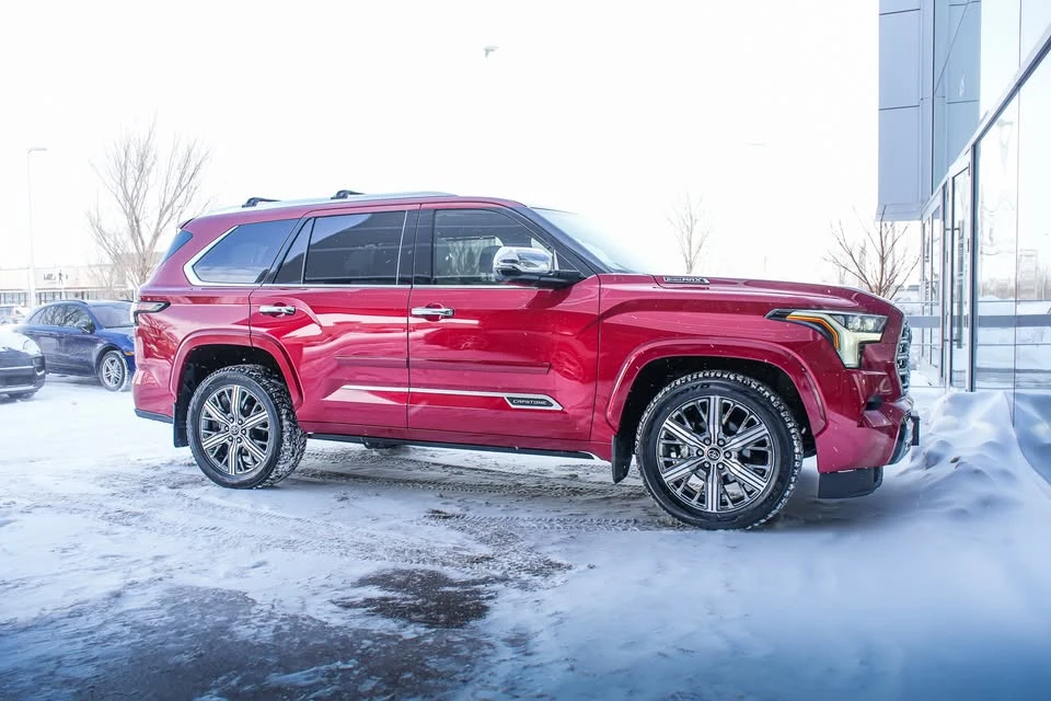 2023 Toyota Sequoia 3rd Gen - Image 18 of 20