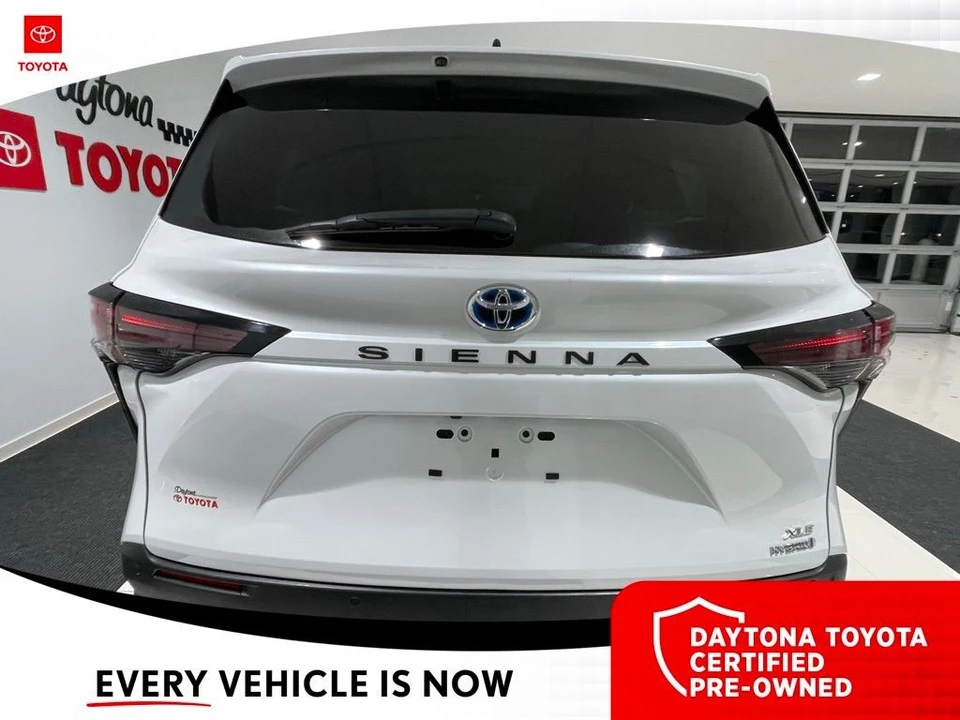 2023 Toyota Sienna 4th Gen - Image 12 of 12