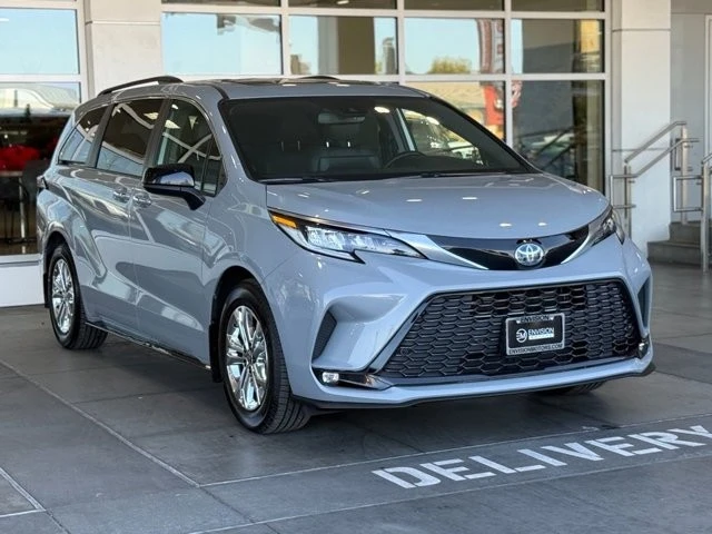 2023 Toyota Sienna 4th Gen - Image 8 of 21