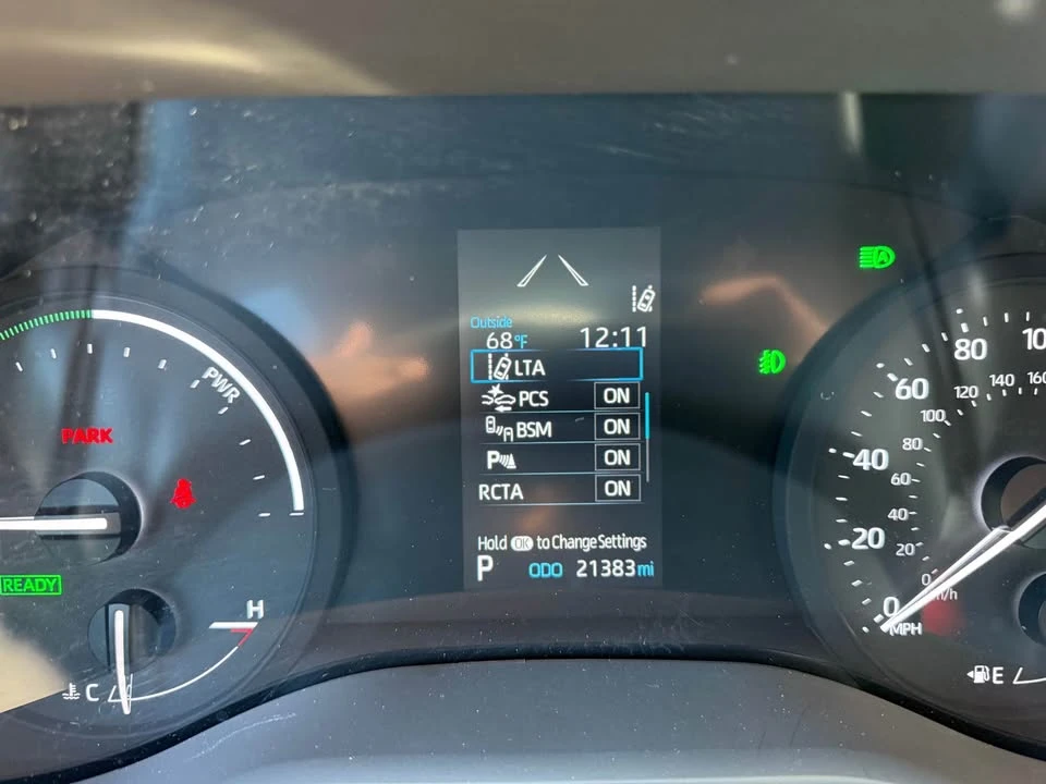 2023 Toyota Sienna 4th Gen - Image 10 of 10