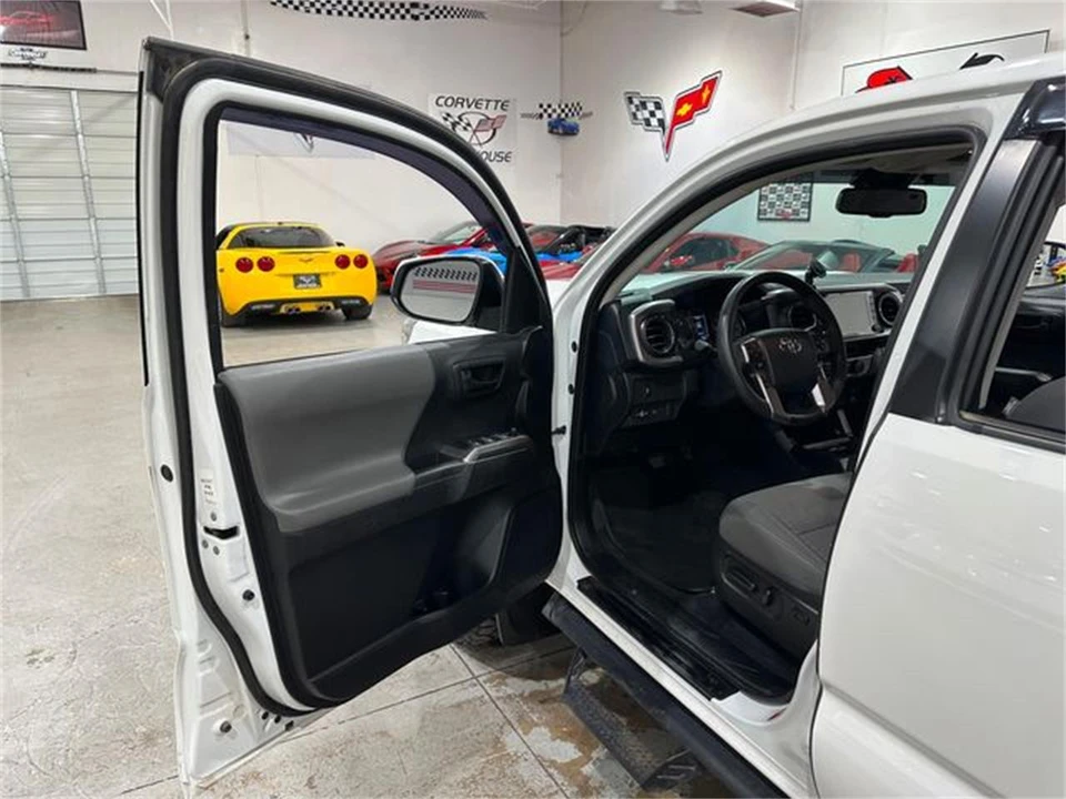 2023 Toyota Tacoma 3rd Gen - Image 14 of 30