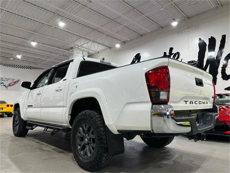 2023 Toyota Tacoma 3rd Gen - Image 4 of 30