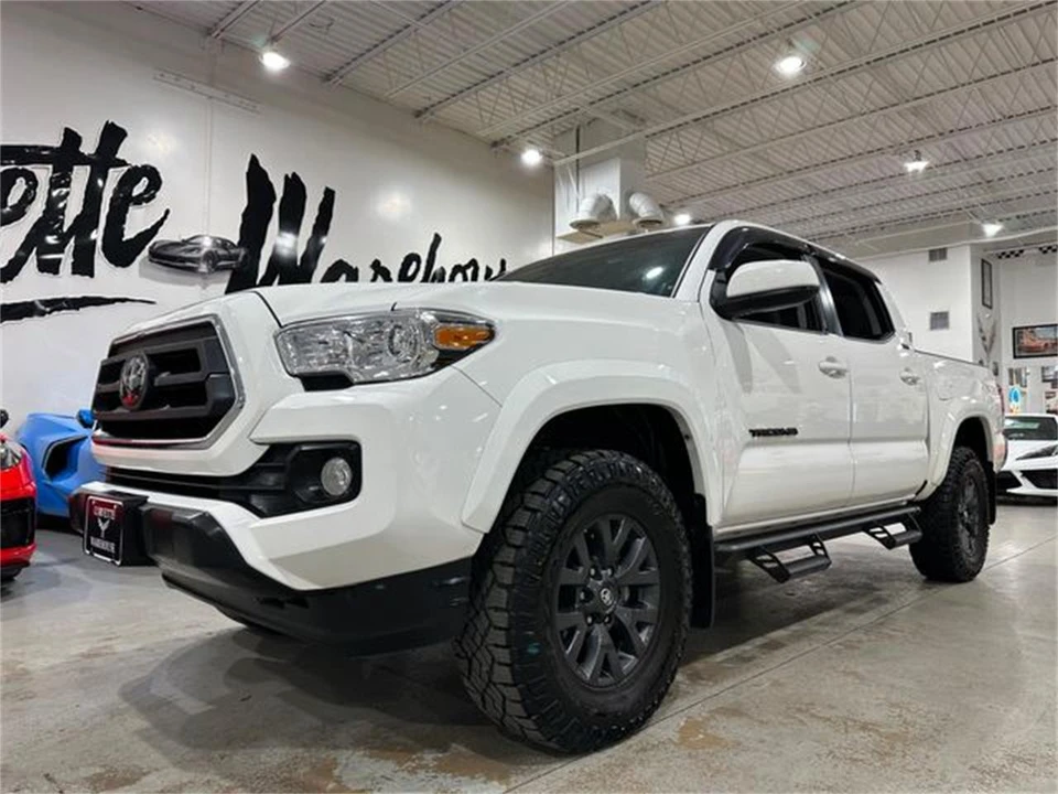 2023 Toyota Tacoma 3rd Gen - Image 10 of 30