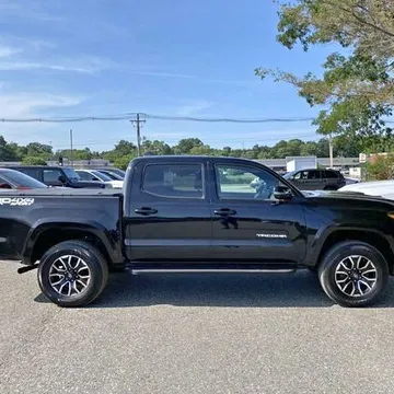 2023 Toyota Tacoma 4WD TRD Sport