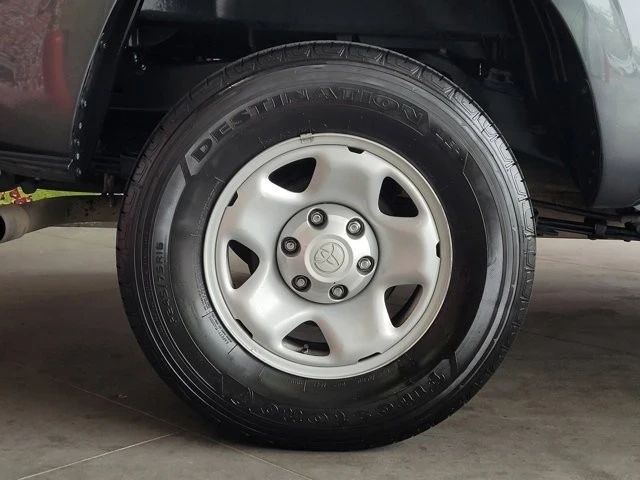 2023 Toyota Tacoma 3rd Gen - Image 5 of 12