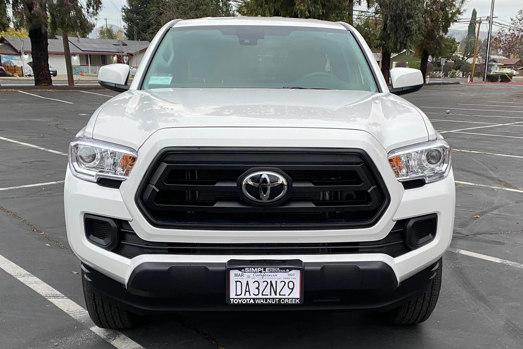 2023 Toyota Tacoma 3rd Gen - Image 2 of 31