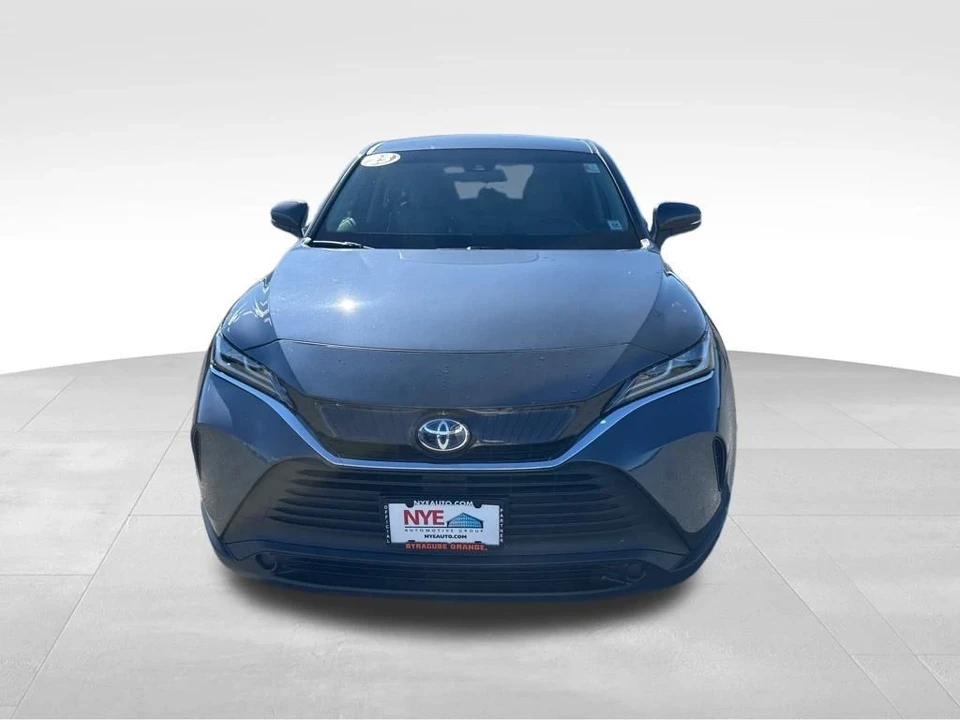 2023 Toyota Venza - Image 8 of 12