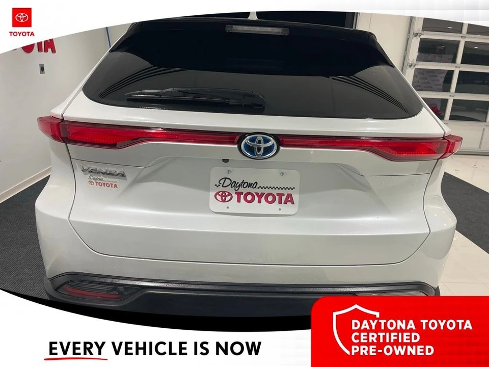2023 Toyota Venza - Image 10 of 12