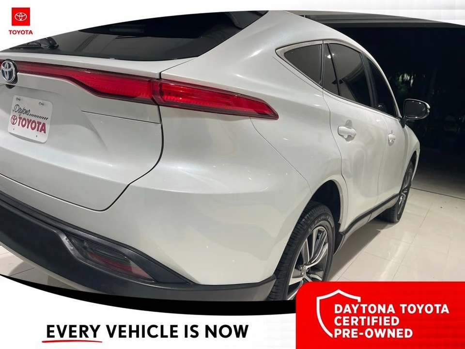 2023 Toyota Venza - Image 8 of 12